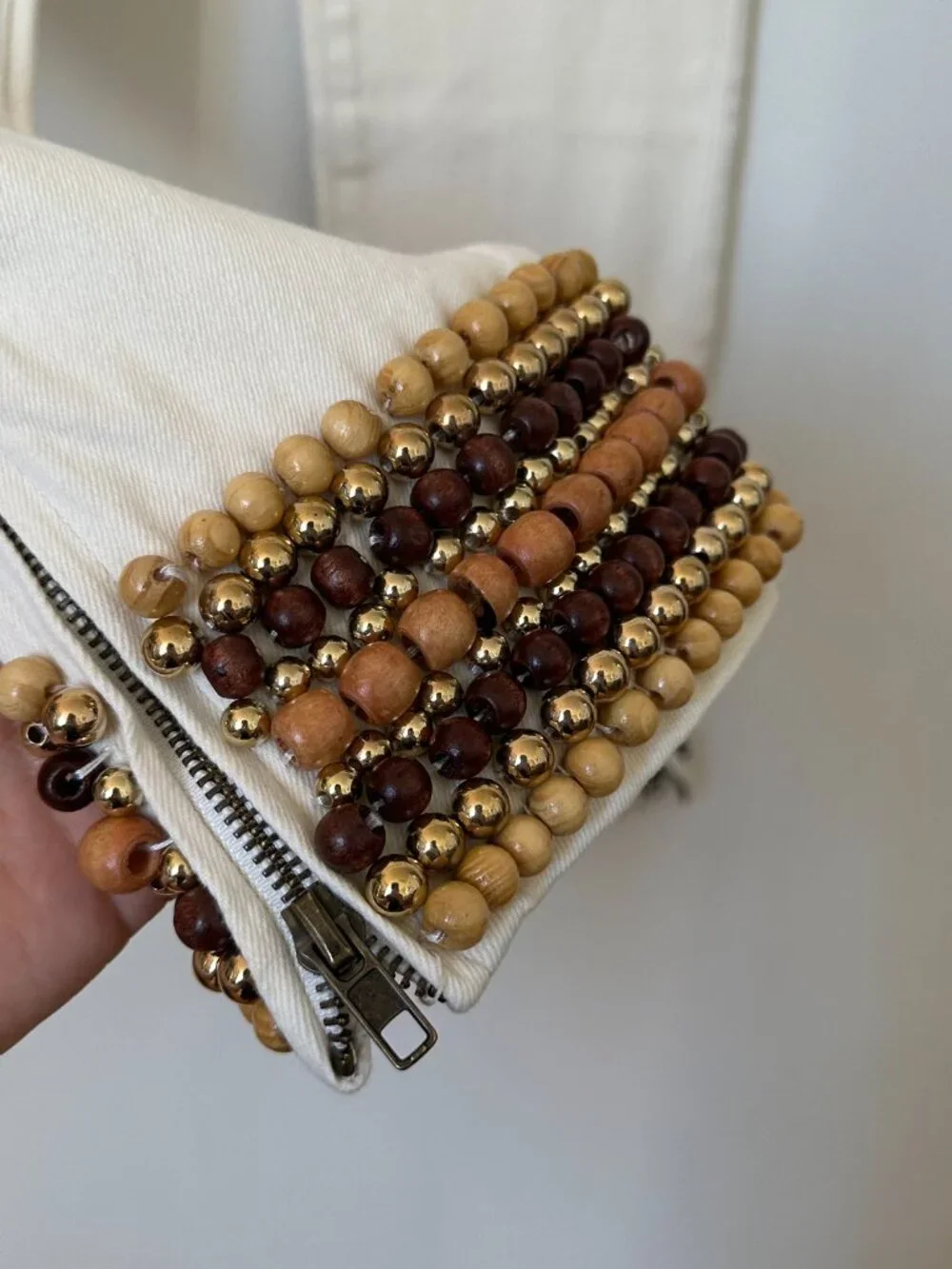 NWOT Boston Proper Cream Cropped Jeans Beaded Hem Zip Ankle Size 10 - Picture 5 of 6